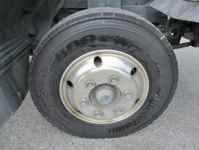 いすゞフォワード冷凍車（冷蔵車）中型（4t）[写真29]