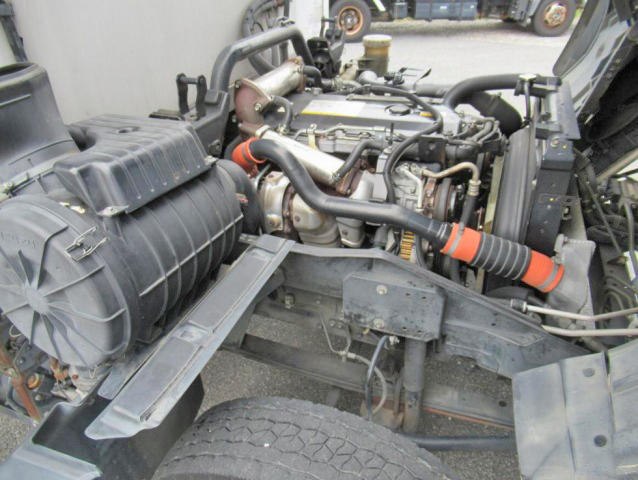 いすゞフォワード冷凍車（冷蔵車）中型（4t）[写真32]