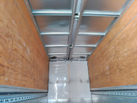 三菱ふそうキャンターアルミウイング小型（2t・3t）[写真10]