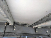 三菱ふそうキャンターアルミウイング小型（2t・3t）[写真21]