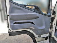 三菱ふそうキャンターアルミウイング小型（2t・3t）[写真30]