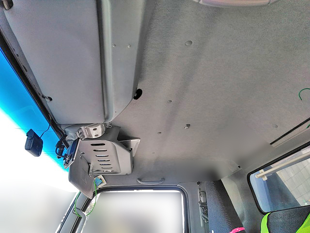 三菱ふそうキャンターアルミウイング小型（2t・3t）[写真33]