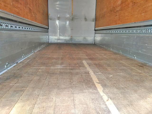 三菱ふそうキャンターアルミウイング小型（2t・3t）[写真07]