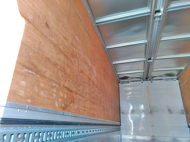 三菱ふそうキャンターアルミウイング小型（2t・3t）[写真08]