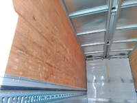 三菱ふそうキャンターアルミウイング小型（2t・3t）[写真08]