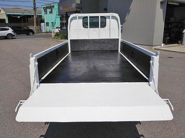いすゞエルフ平ボディ小型（2t・3t）[写真10]