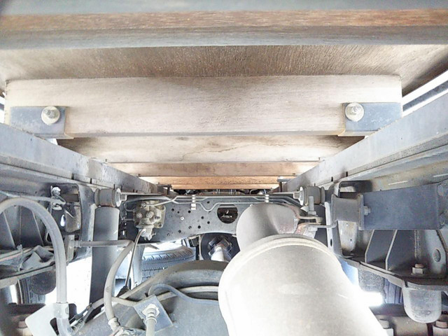 いすゞエルフ平ボディ小型（2t・3t）[写真25]