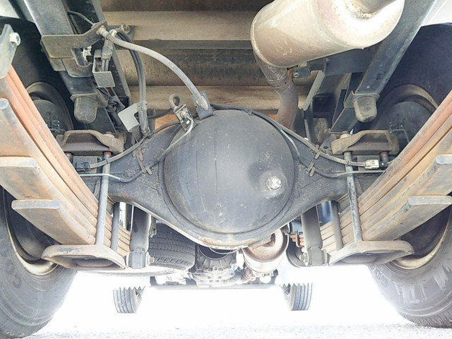 いすゞエルフ平ボディ小型（2t・3t）[写真26]