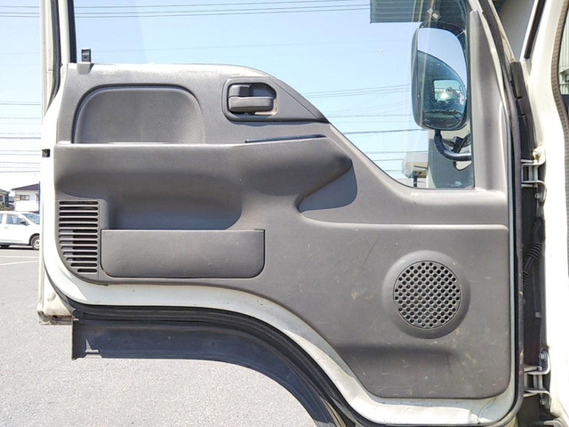 いすゞエルフ平ボディ小型（2t・3t）[写真30]