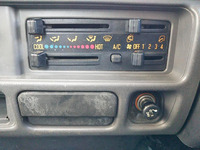 いすゞエルフ平ボディ小型（2t・3t）[写真38]