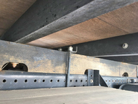 いすゞフォワード平ボディ中型（4t）[写真21]