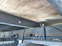 いすゞフォワード平ボディ中型（4t）[写真22]