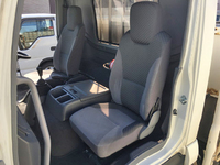 いすゞフォワード平ボディ中型（4t）[写真30]