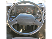 いすゞフォワード平ボディ中型（4t）[写真35]