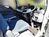 三菱ふそうキャンター冷凍車（冷蔵車）小型（2t・3t）[写真32]