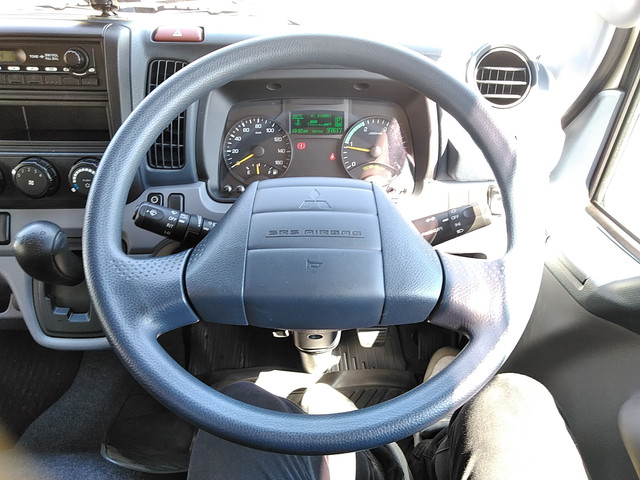 三菱ふそうキャンター冷凍車（冷蔵車）小型（2t・3t）[写真36]