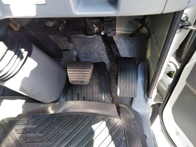 三菱ふそうキャンター冷凍車（冷蔵車）小型（2t・3t）[写真38]