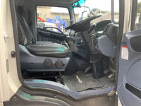 日野レンジャーセルフクレーン4段増トン（6t・8t）[写真32]