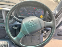 日野レンジャーセルフクレーン4段増トン（6t・8t）[写真35]