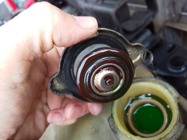 日野プロフィアアルミブロック大型（10t）[写真19]