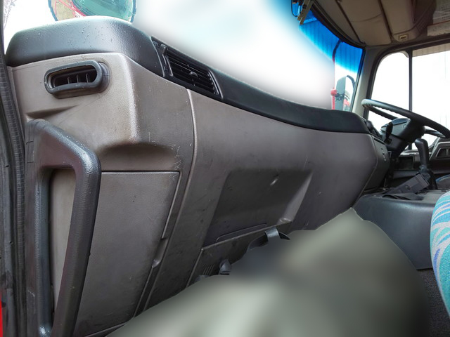 日野プロフィアアルミブロック大型（10t）[写真24]