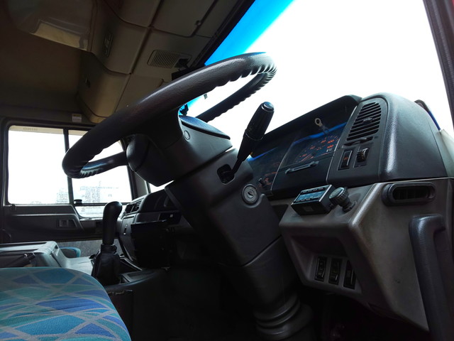 日野プロフィアアルミブロック大型（10t）[写真25]