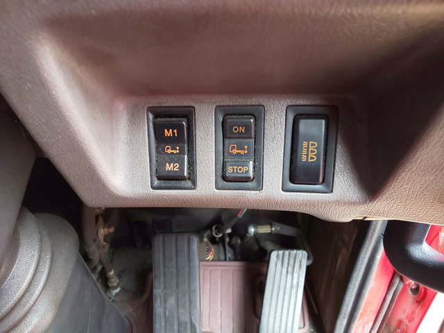 日野プロフィアアルミブロック大型（10t）[写真32]