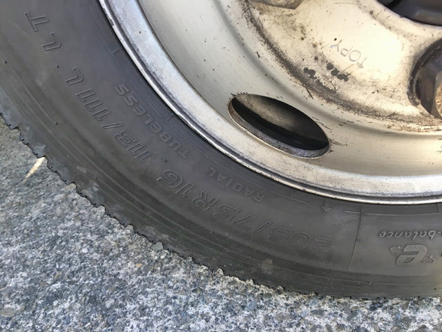 三菱ふそうキャンターアルミバン小型（2t・3t）[写真15]