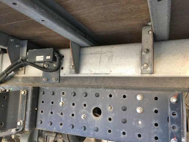 三菱ふそうキャンターアルミバン小型（2t・3t）[写真21]