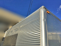 三菱ふそうキャンターアルミバン小型（2t・3t）[写真05]