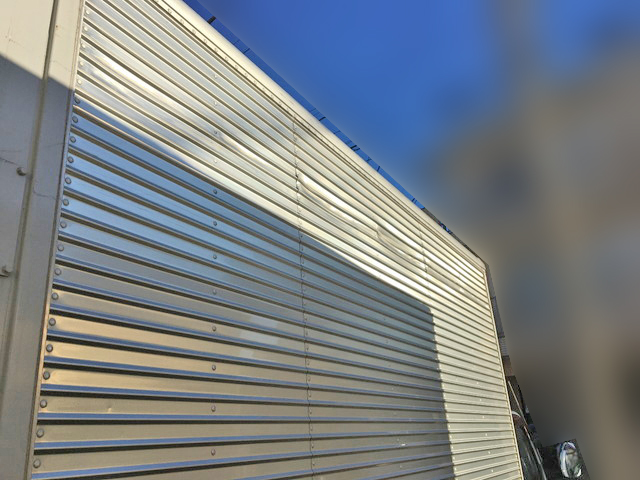 三菱ふそうキャンターアルミバン小型（2t・3t）[写真06]