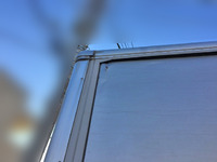 三菱ふそうキャンターアルミバン小型（2t・3t）[写真09]