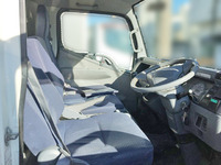 三菱ふそうキャンターアルミバン小型（2t・3t）[写真17]