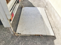 三菱ふそうキャンターアルミバン小型（2t・3t）[写真05]