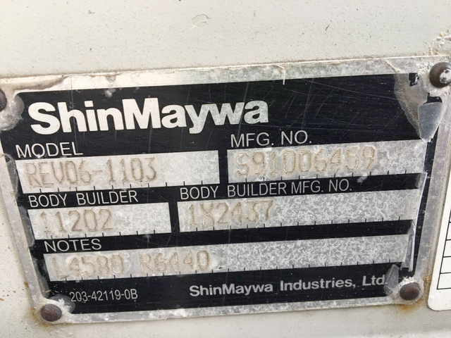 三菱ふそうキャンターアルミバン小型（2t・3t）[写真07]