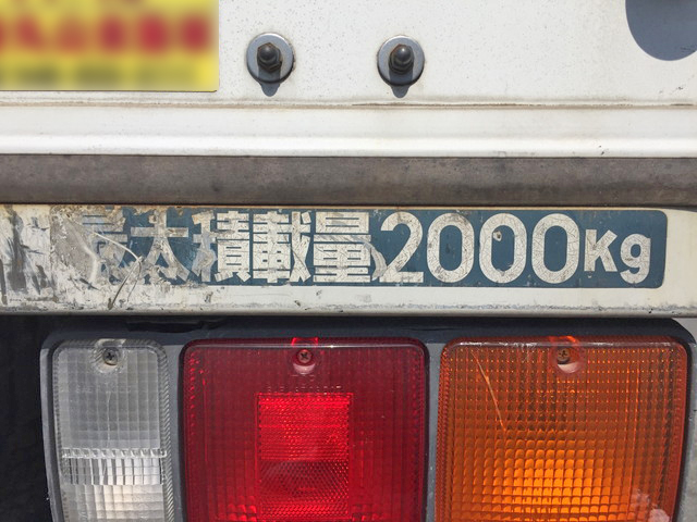 三菱ふそうキャンターパネルバン小型（2t・3t）[写真15]