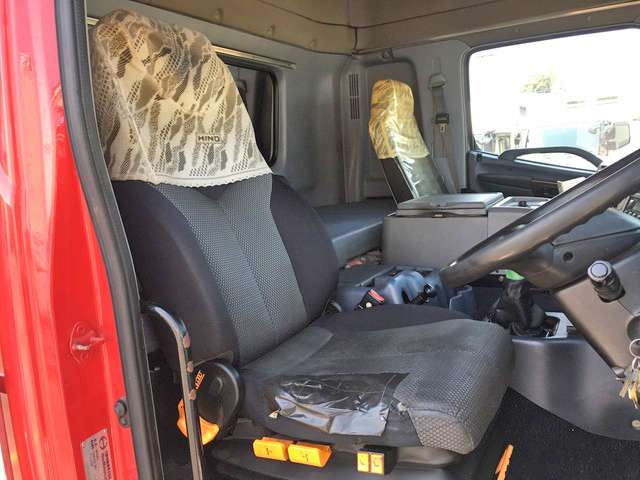 日野プロフィアアルミウイング大型（10t）[写真28]