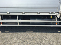 三菱ふそうスーパーグレートアルミウイング大型（10t）[写真18]