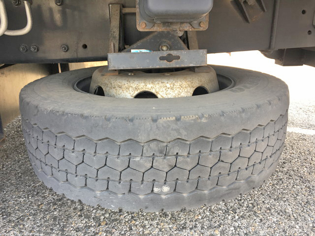 三菱ふそうスーパーグレートアルミウイング大型（10t）[写真22]