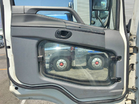 三菱ふそうスーパーグレートアルミウイング大型（10t）[写真26]