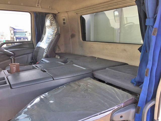 三菱ふそうスーパーグレートアルミウイング大型（10t）[写真30]