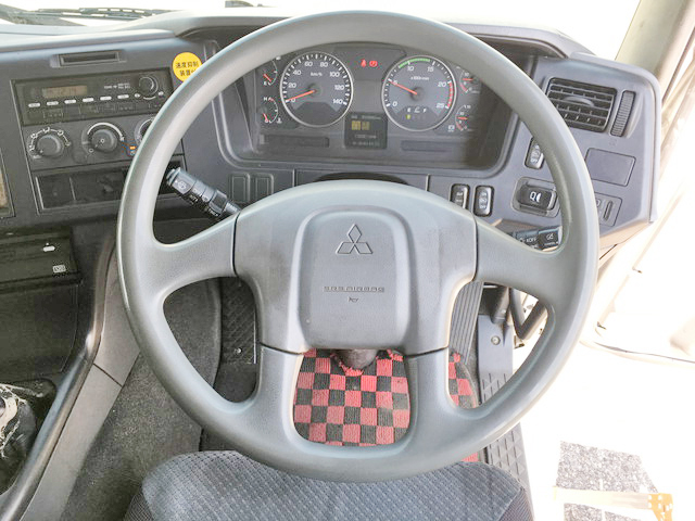 三菱ふそうスーパーグレートアルミウイング大型（10t）[写真33]