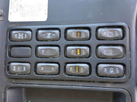 三菱ふそうスーパーグレートアルミウイング大型（10t）[写真38]