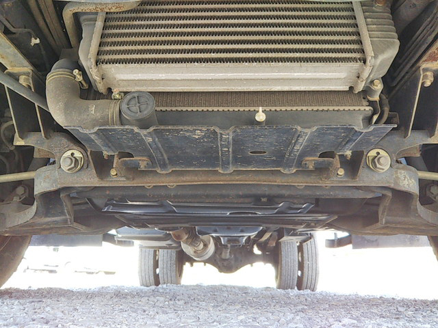 三菱ふそうキャンターアルミバン小型（2t・3t）[写真13]