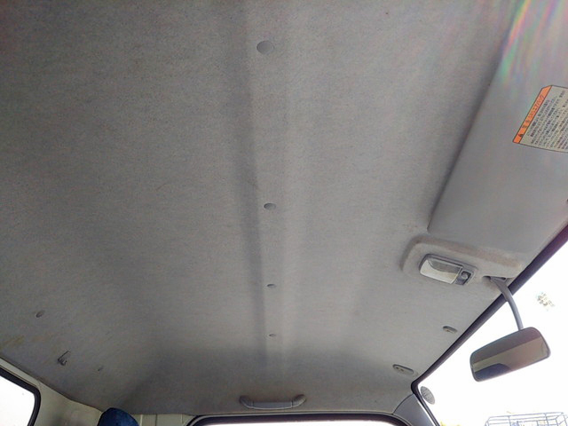 三菱ふそうキャンターアルミバン小型（2t・3t）[写真20]