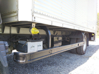 三菱ふそうキャンターアルミバン小型（2t・3t）[写真07]