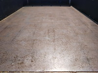 三菱ふそうキャンター平ボディ小型（2t・3t）[写真14]