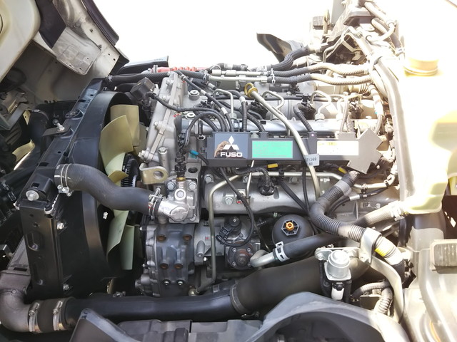三菱ふそうキャンター平ボディ小型（2t・3t）[写真26]
