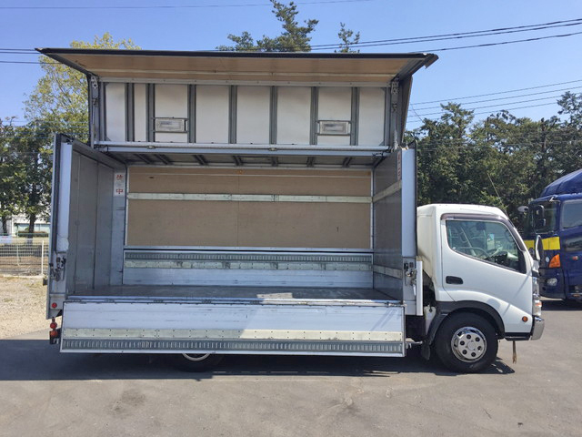 日野デュトロアルミウイング小型（2t・3t）[写真08]