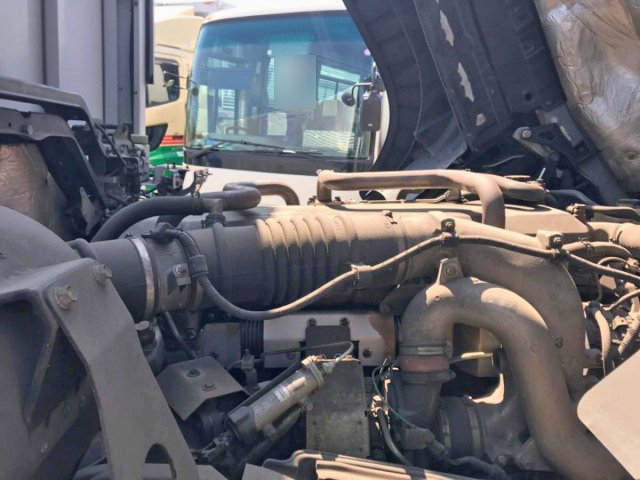 日野プロフィアアルミウイング大型（10t）[写真29]